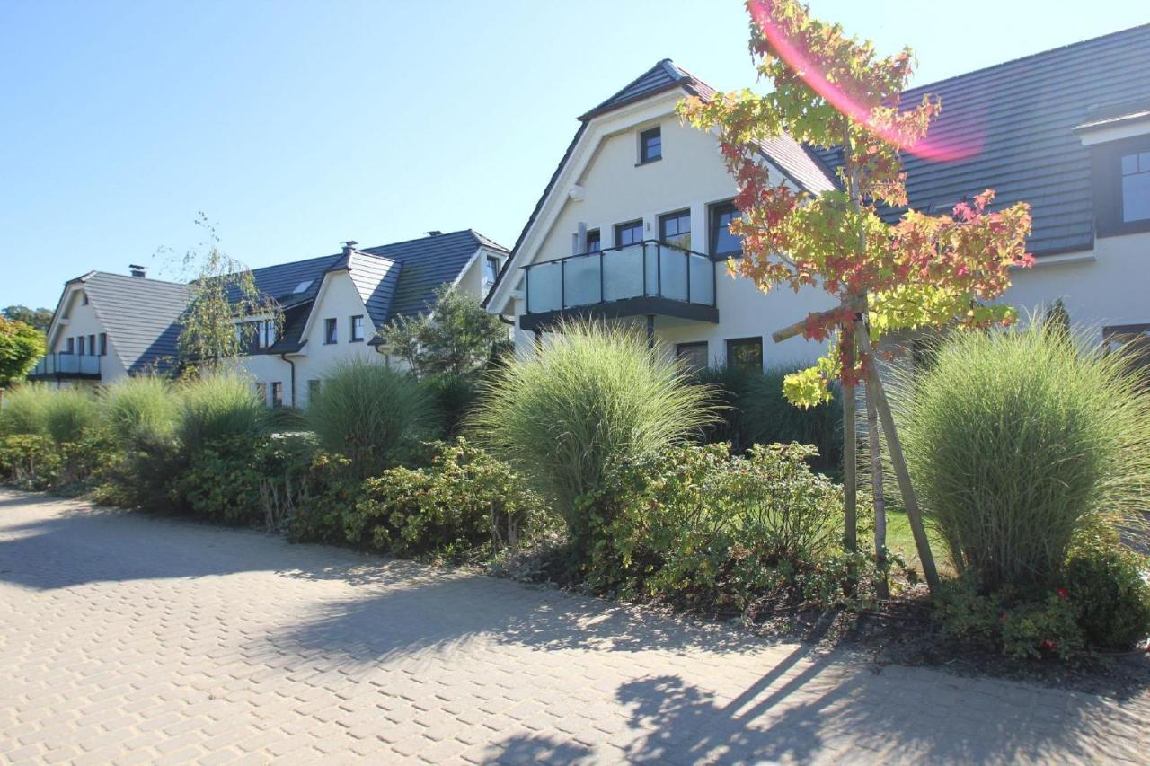 Strandnahe Fewo: Seaside Retreat with Terrace and Ahoi Spa Access Apartment Lobbe Exterior photo